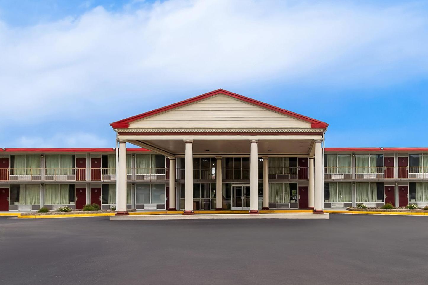 Red Roof Inn & Suites Кейв Сити Екстериор снимка